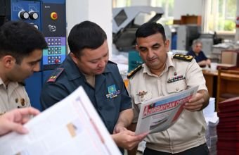 Hərbi informasiya sahəsində üçtərəfli işçi görüş