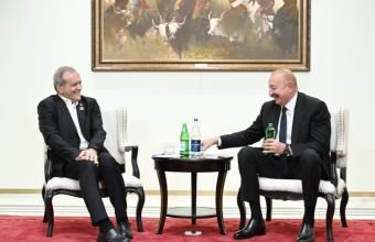 İlham Əliyev Məsud Pezeşkianı "İstisu"ya qonaq edib
