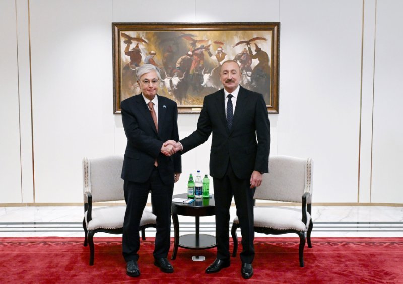 İlham Əliyevin Bişkekdə Qazaxıstan Prezidenti ilə görüşü keçirilib -