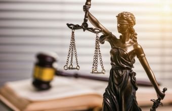 İnzibati tənbeh tətbiq etmə haqqında qərar hansı müddətdə icra edilməlidir? -