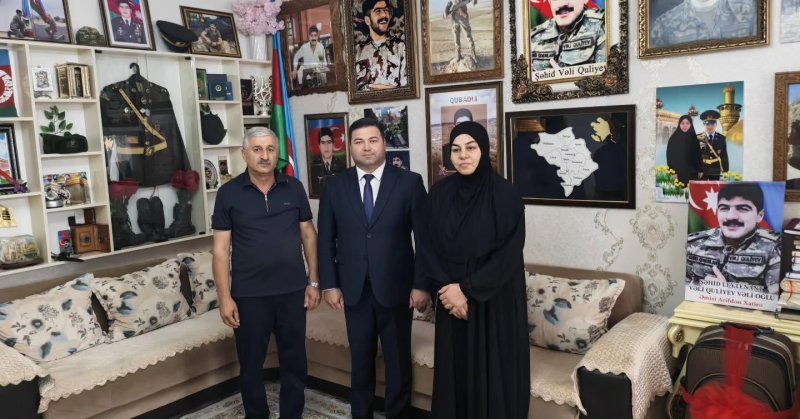Naxçıvan Şəhər İcra Hakimiyyətinin başçısı şəhid ailələrini ziyarət edib