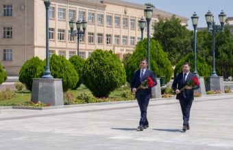 Naxçıvanda yeni təyin olunan icra başçıları kollektivlərə təqdim olunub -