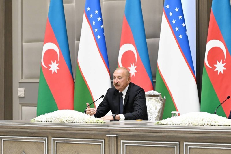 Prezidentin sosial media hesablarında Özbəkistana dövlət səfəri ilə bağlı videoçarx paylaşılıb