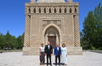 Prezidentlər və birinci xanımlar Buxarada İsmayıl Samani türbəsi ilə tanış olublar -
