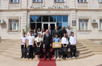 Naxçıvanda yüksək nəticə göstərən şagird və məzunlarla görüş keçirilib -
