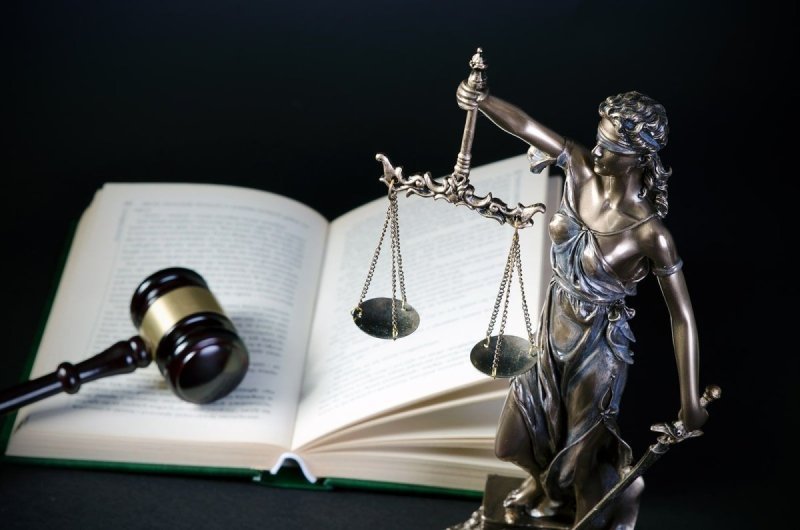 18 yaşınadək əlilliyi müəyyən edilmiş şəxsə qulluq edən şəxsin qulluq etdiyi müddət pensiya hüququ verən sığorta stajına daxil edilirmi?