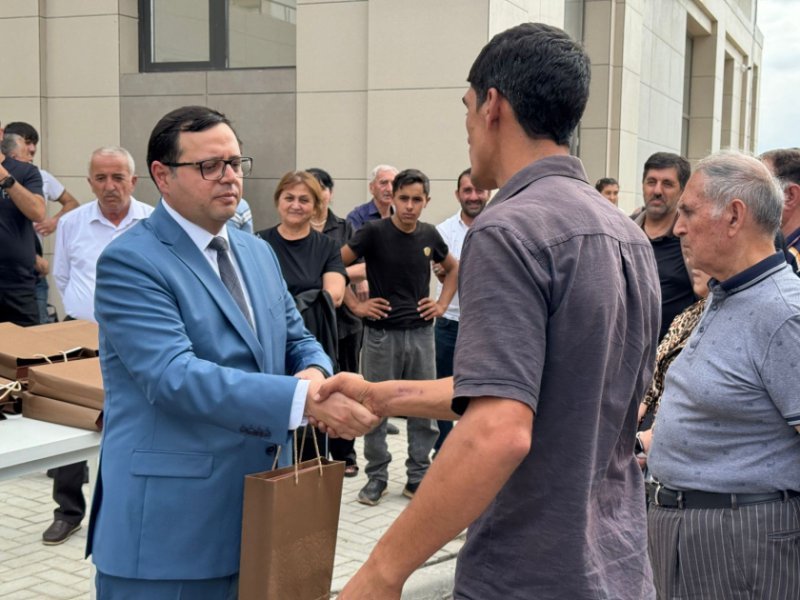 Ağdama köçən ailələrə mənzillərinin açarları təqdim olunub