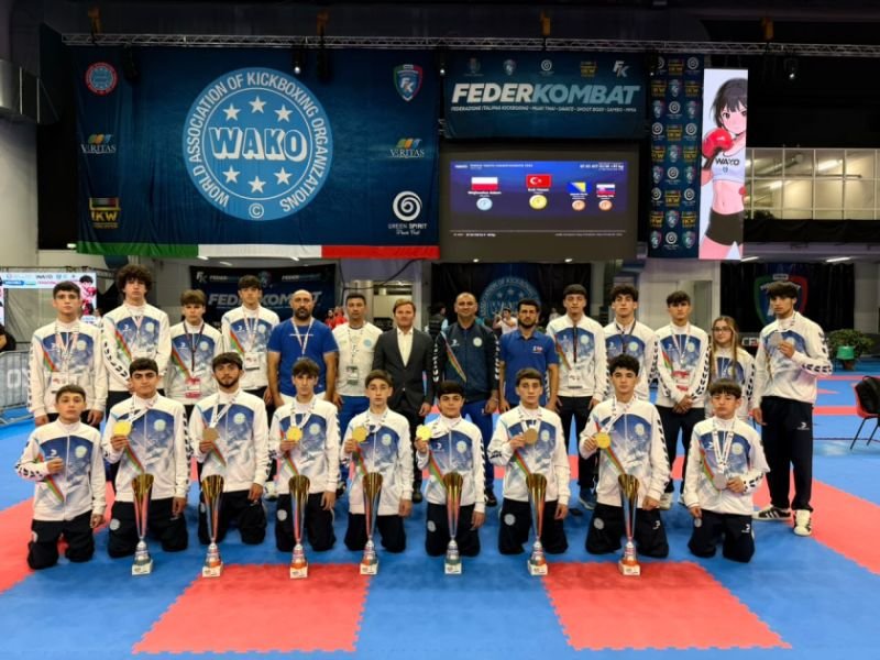 Azərbaycan kikboksçuları dünya çempionatında 16 medal qazanıblar