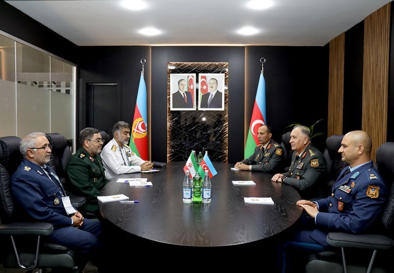 Azərbaycan Ordusunun Baş Qərargah rəisi İran hərbi nümayəndə heyəti ilə görüşüb