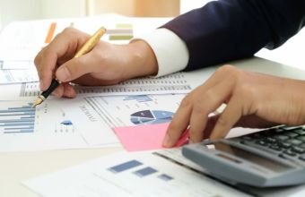 Azərbaycanın gömrük orqanlarının büdcə öhdəliyi cüzi artırılır