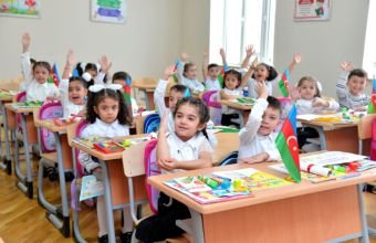 Birinci sinfə qəbul olunan şagirdlərin sayı illər üzrə dəyişib