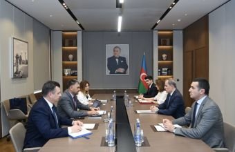 Ceyhun Bayramov Casurbek Çoriyevi qəbul edib