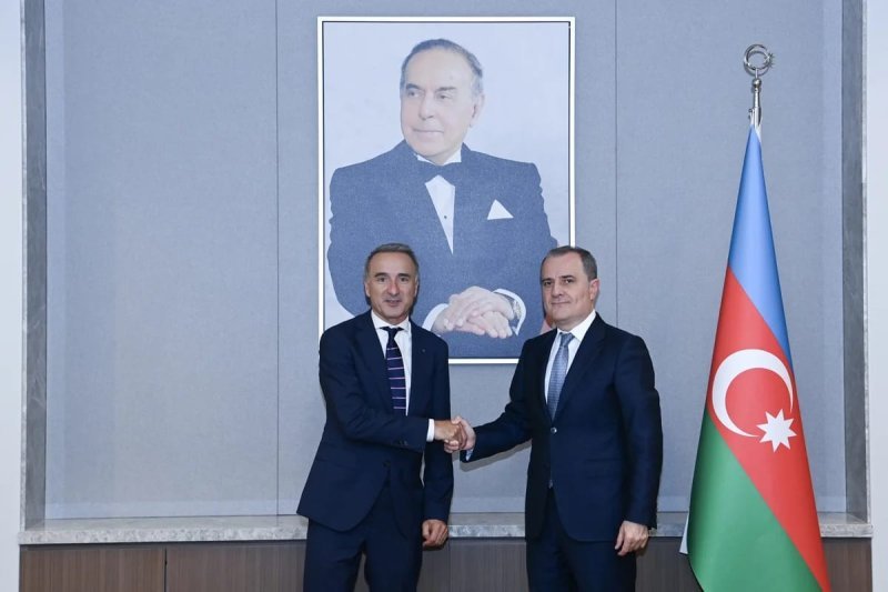 Ceyhun Bayramov Pere Xuan Pons Sampietro ilə görüşüb