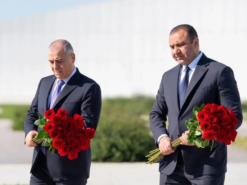DTX və XKX rəisləri Zəfər parkını ziyarət ediblər -
