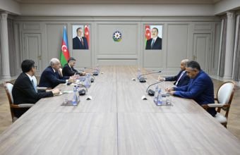 Əli Əsədov Beynəlxalq Üzgüçülük Federasiyasının prezidenti ilə görüşüb
