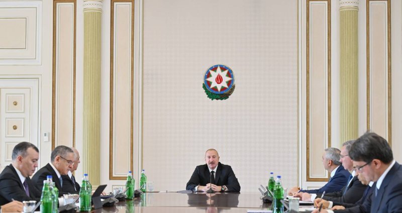 İlham Əliyev: "Yeni layihələr bundan sonra da Azərbaycanda neft hasilatını lazımi səviyyədə saxlayacaq"