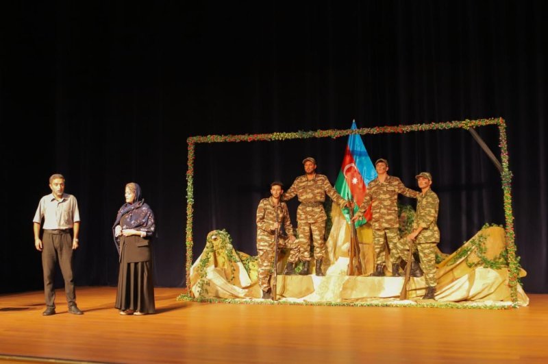Naxçıvan Şəhər İcra Hakimiyyətində Anım Günü tədbiri keçirilib -