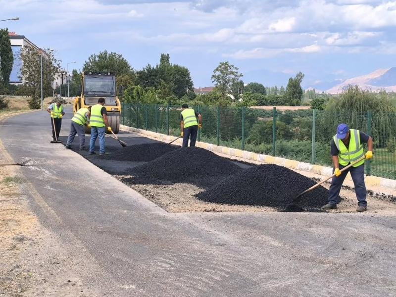 Naxçıvan şəhərinin yol infrastrukturu yenilənir