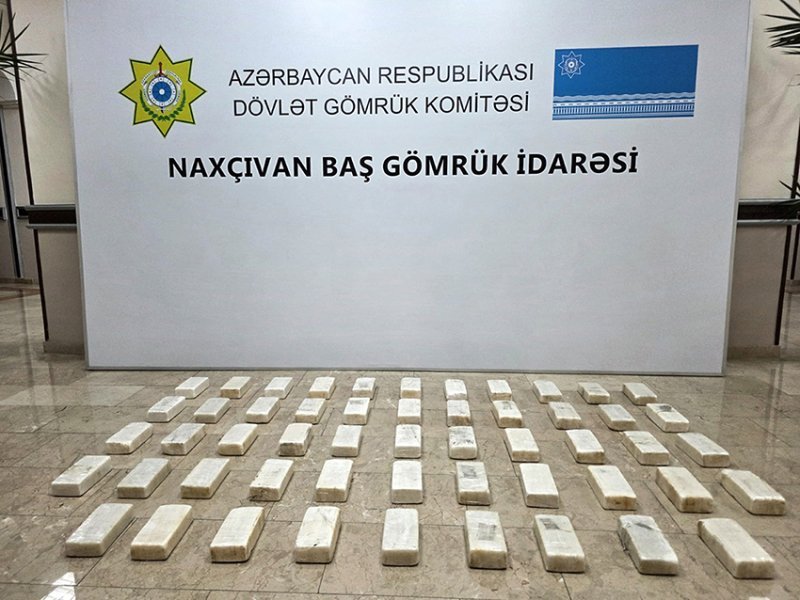 Naxçıvanda “bitum” yükündə xüsusilə külli miqdarda metamfetamin aşkarlanıb -