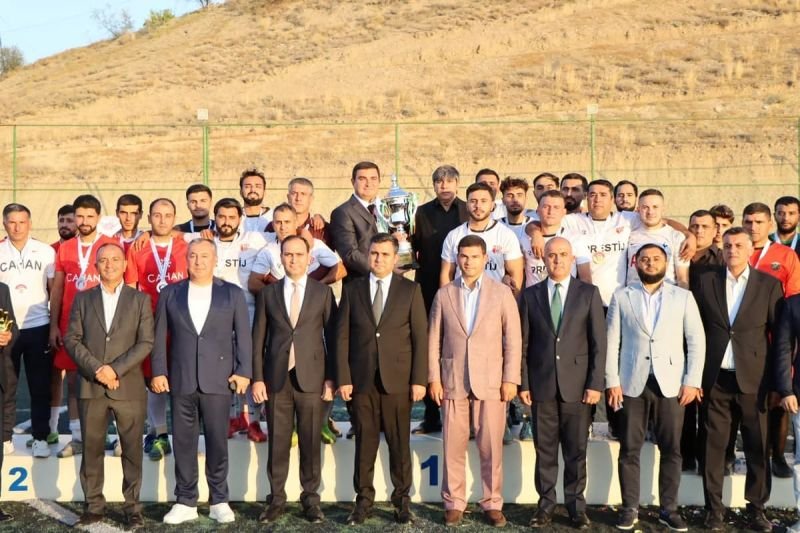 Naxçıvanda ilk dəfə təşkil olunan Minifutbol Kubokuna yekun vurulub -
