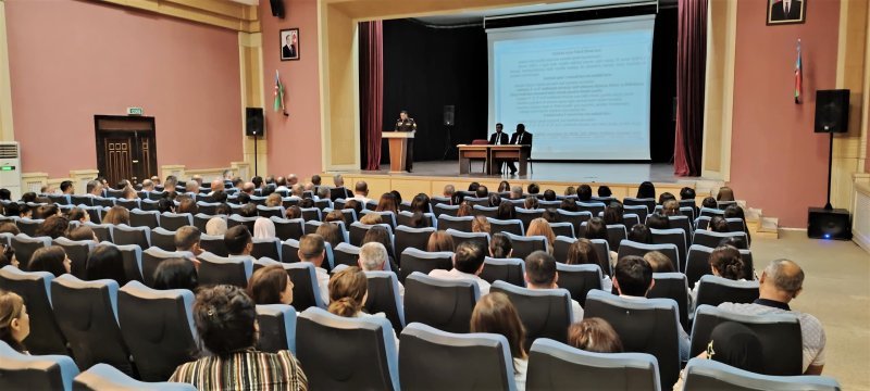 Naxçıvanda məktəb rəhbərləri üçün mülki müdafiə təlimləri keçirilib -