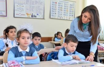 Nazirlər Kabineti şagirdlərin geyim formasını təsdiqləyib