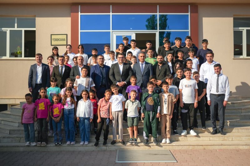 REGES tərəfindən Ordubad şəhər tam orta internat məktəbinə ziyarət təşkil olunub -