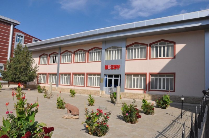 Ötən ay Naxçıvanda muzeylərə 398 yeni eksponat təqdim olunub