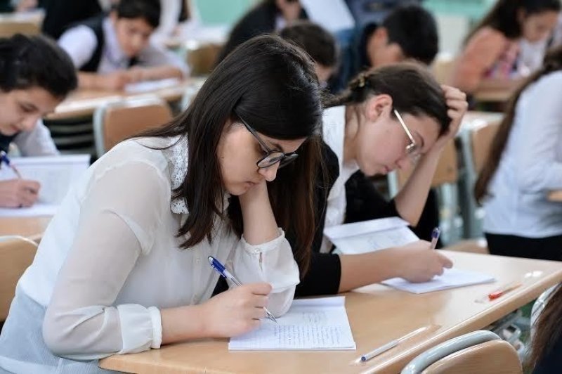 Subakalavrların universitetə qəbulu getdikcə çətinləşəcək