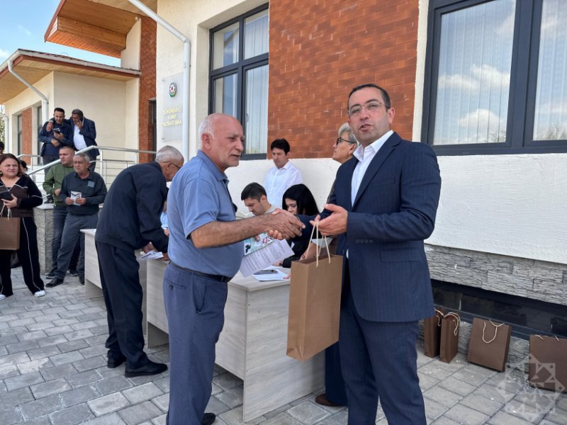 Şükürbəyli kəndində daha 25 ailəyə evlərinin açarları təqdim olunub -