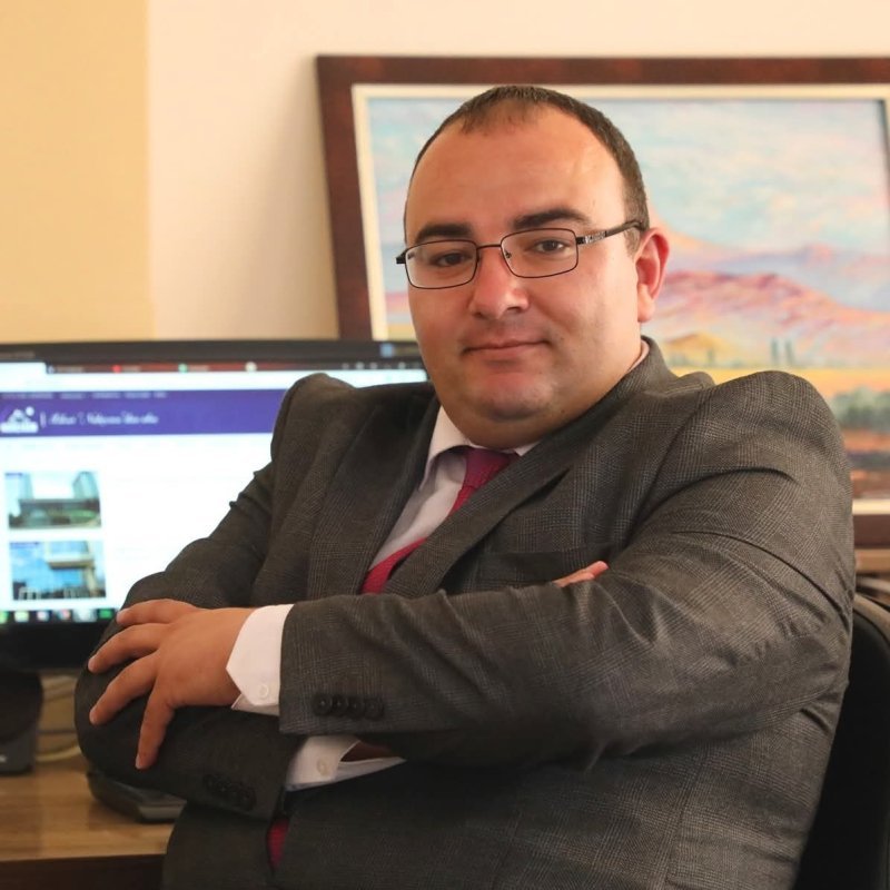 Şuşanın qayalarına yazılan adlar: Vətənpərvərlik tarixə iz salmaq deyil, tarixi qorumaqdır
