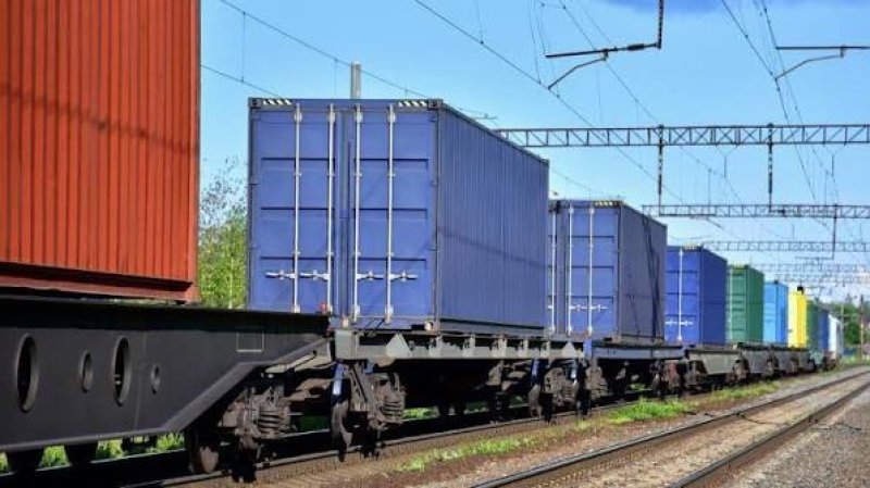 Azərbaycan ərazisi ilə 9 ayda 12 milyon tondan çox tranzit yük daşınıb