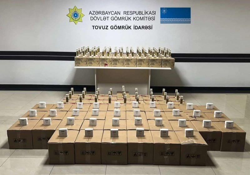 Azərbaycan gömrükçüləri 5 minə yaxın kosmetik vasitə müsadirə edib