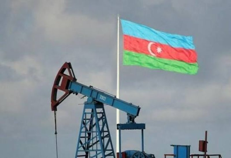 Azərbaycan nefti neçəyə satılır?