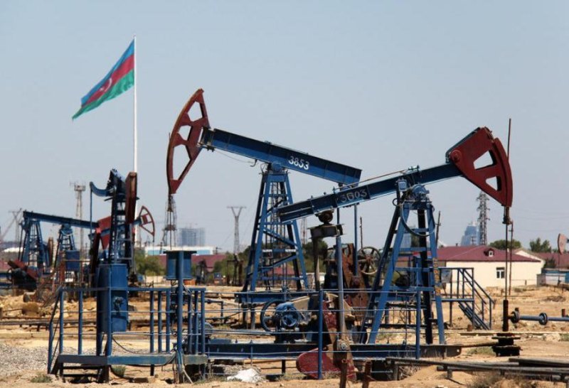 Azərbaycan neftinin qiyməti 127 dollara yaxınlaşıb