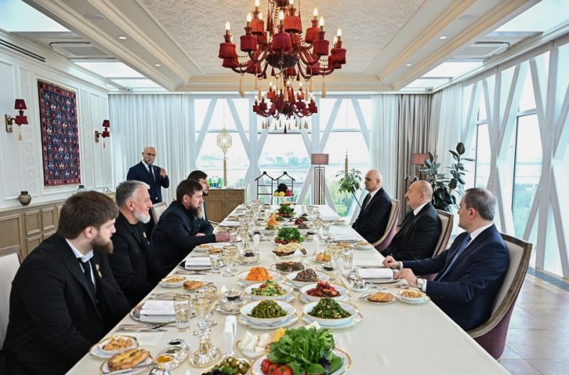 Azərbaycan Prezidenti və Çeçenistan başçısı birgə nahar ediblər -