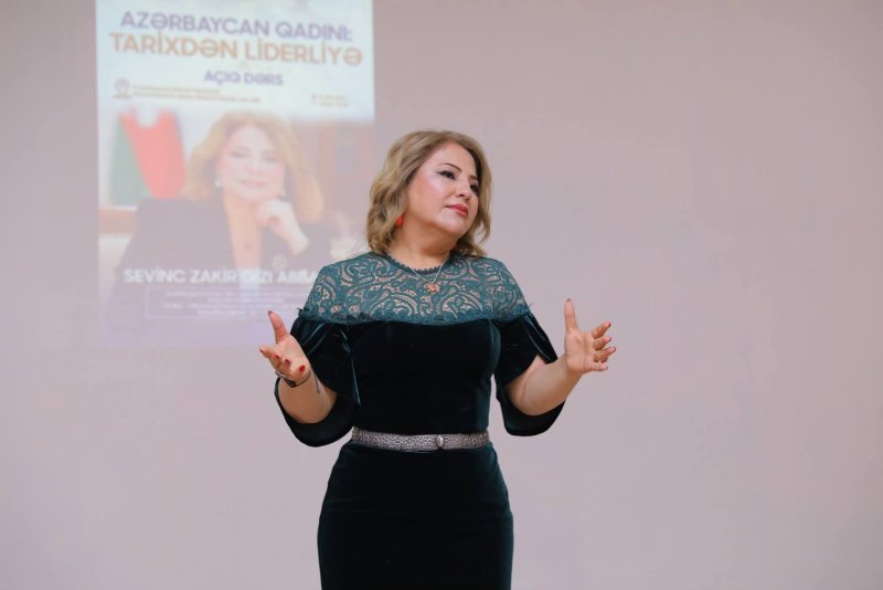 "Azərbaycan qadını: Tarixdən liderliyə" adlı ustad dərs keçirilib