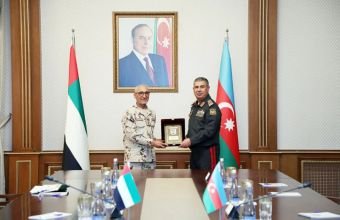 Azərbaycan və BƏƏ arasında hərbi əməkdaşlıq müzakirə olunub