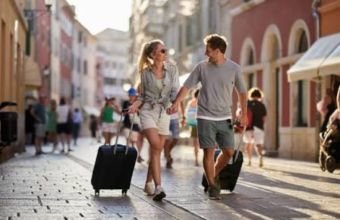 Azərbaycana turist axını 6 % azalıb