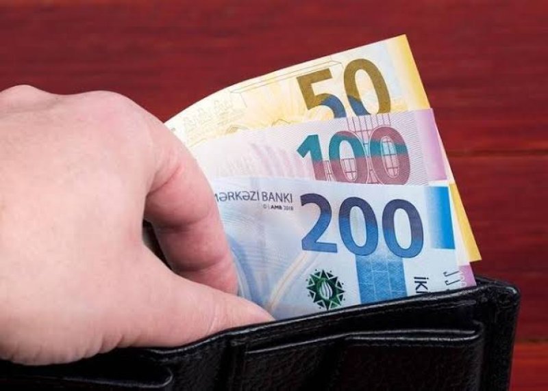 Azərbaycanda manatla pul kütləsi 21 %-dən çox artıb