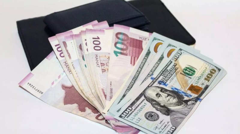 Azərbaycanda pul bazası 15 %-dən çox artıb