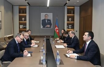 Ceyhun Bayramov Aleksandr Zuyev ilə görüşüb