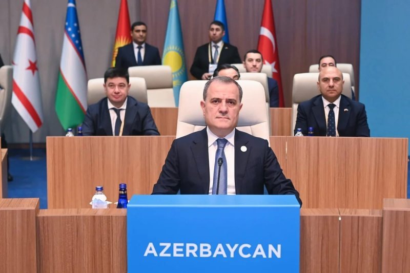 Ceyhun Bayramov TDT XİN Şurasının iclasında çıxış edib