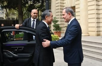 Ceyhun Bayramovun çinli həmkarı görüşü başlayıb