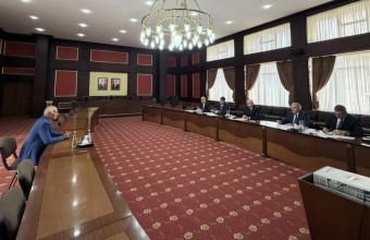 Energetika naziri Naxçıvanda vətəndaşları qəbul edib
