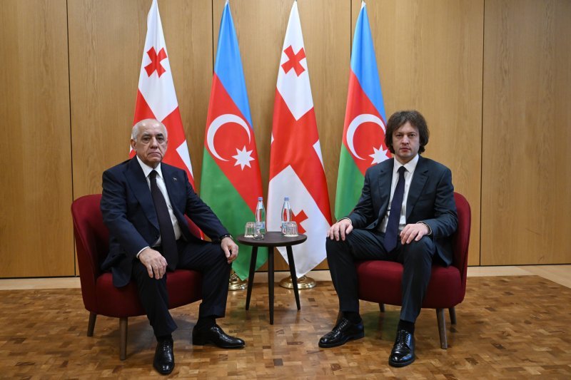 Gürcüstanda Baş nazirlər Əli Əsədov və İrakli Kobaxidzenin təkbətək görüşü olub