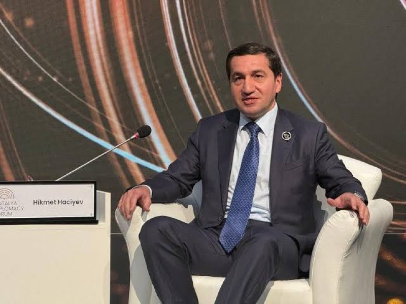 Hikmət Hacıyev: Sülh sazişi tək kağız üzərində olmamalıdır