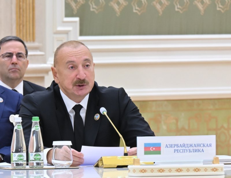 İlham Əliyev: Azərbaycan yaşıl enerji dəhlizinin yaradılması üzrə Qazaxıstan və Özbəkistanla iş aparır