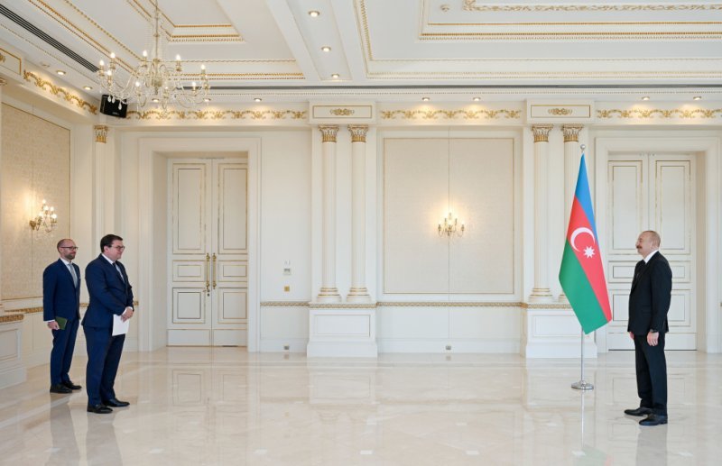 İlham Əliyev Ettienn Berxtoldu qəbul edib -
