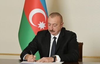 İlham Əliyev kənd təsərrüfatı işçilərini təltif edib